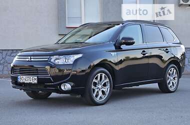 Mitsubishi Outlander 2014