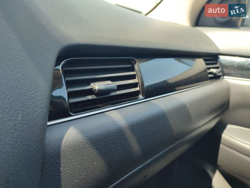 Внедорожник / Кроссовер Mitsubishi Outlander 2021 в Черновцах