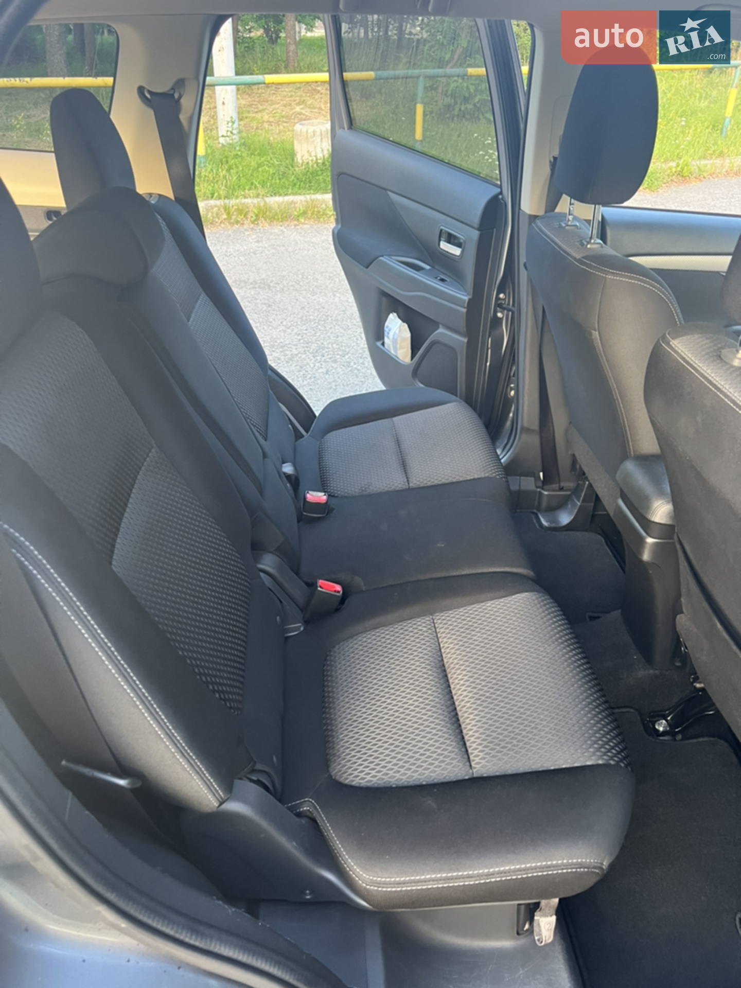 2018 Mitsubishi Outlander - мініатюра 13