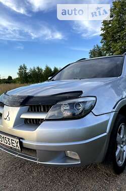 Внедорожник / Кроссовер Mitsubishi Outlander 2005 в 