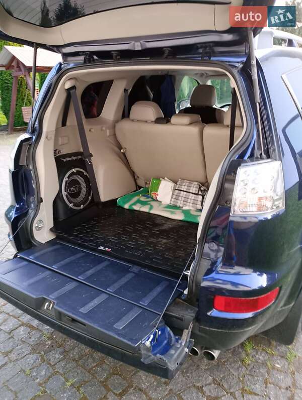 Внедорожник / Кроссовер Mitsubishi Outlander 2011 в Львове