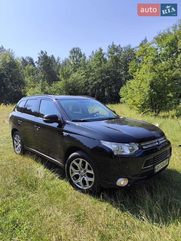 Mitsubishi Outlander 2013