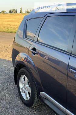 Внедорожник / Кроссовер Mitsubishi Outlander 2009 в 