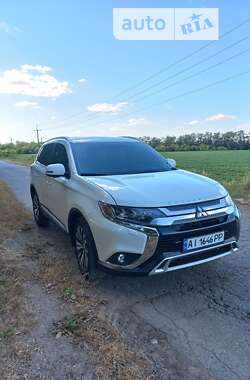 Mitsubishi Outlander 2018