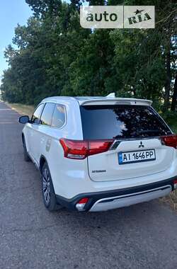 Позашляховик / Кросовер Mitsubishi Outlander 2018 в Білій Церкві