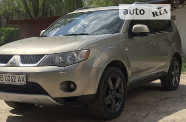 Позашляховик / Кросовер Mitsubishi Outlander 2007 в Києві