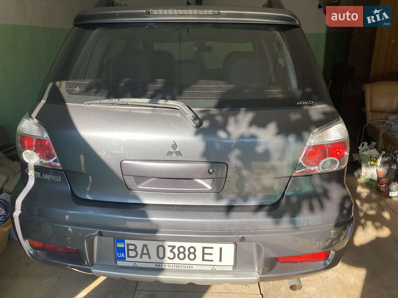 Позашляховик / Кросовер Mitsubishi Outlander 2008 в Кропивницькому