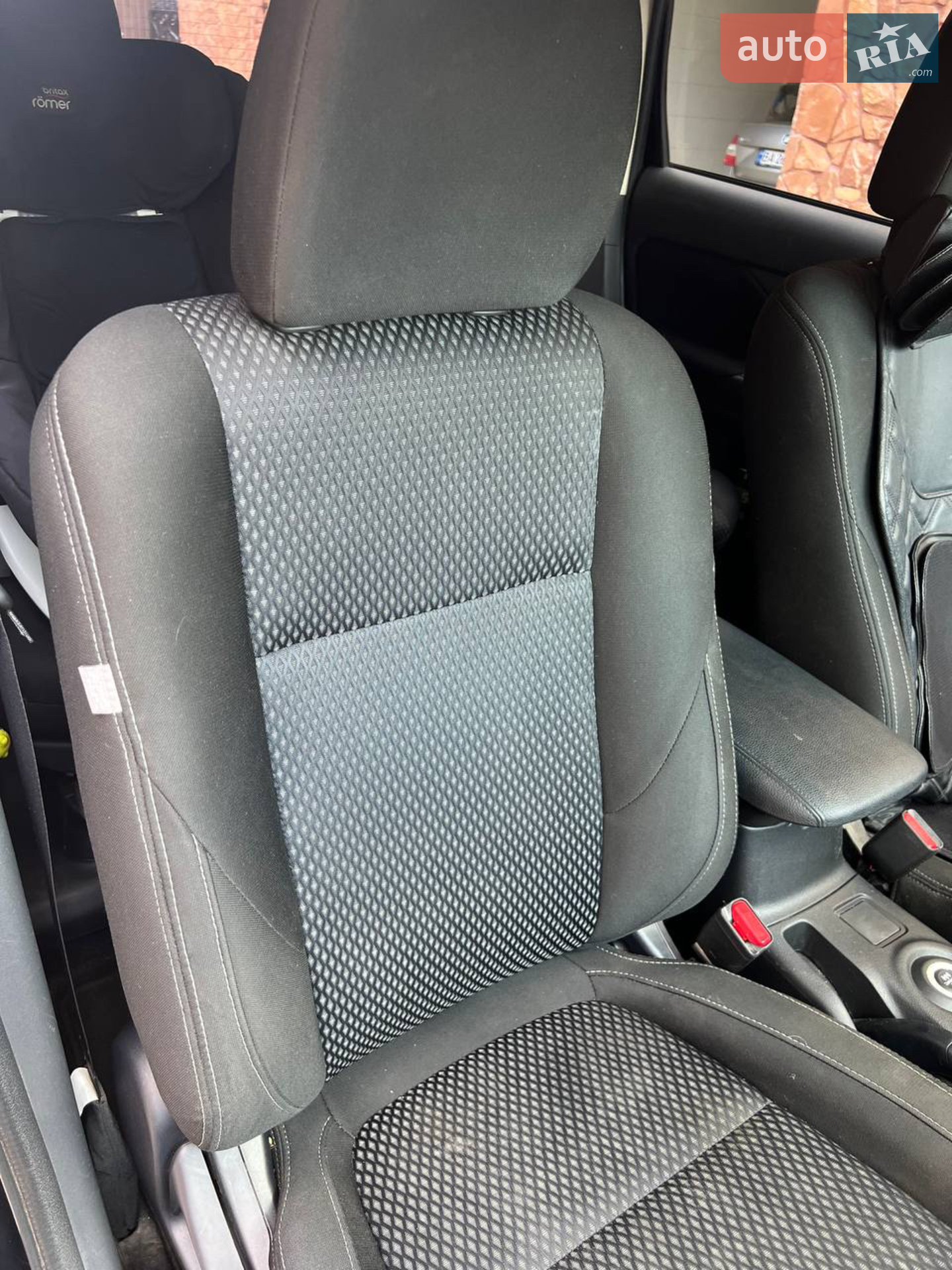 2016 Mitsubishi Outlander - мініатюра 11