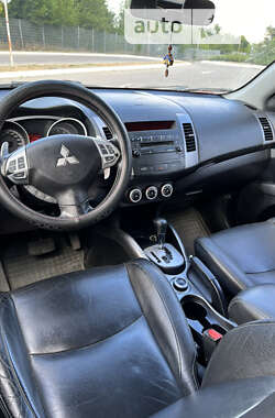 Позашляховик / Кросовер Mitsubishi Outlander 2009 в Запоріжжі