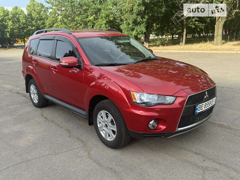 Позашляховик / Кросовер Mitsubishi Outlander 2012 в Миколаєві фото 6 Позашляховик / Кросовер Mitsubishi Outlander 2012 в Миколаєві