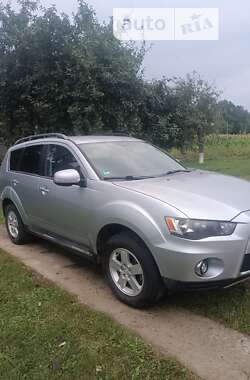 Mitsubishi Outlander 2010