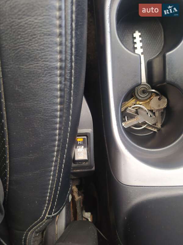 Внедорожник / Кроссовер Mitsubishi Outlander 2008 в Каменке-Бугской