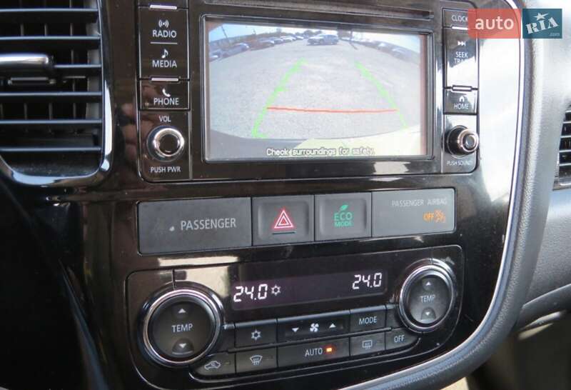 Позашляховик / Кросовер Mitsubishi Outlander 2015 в Кропивницькому