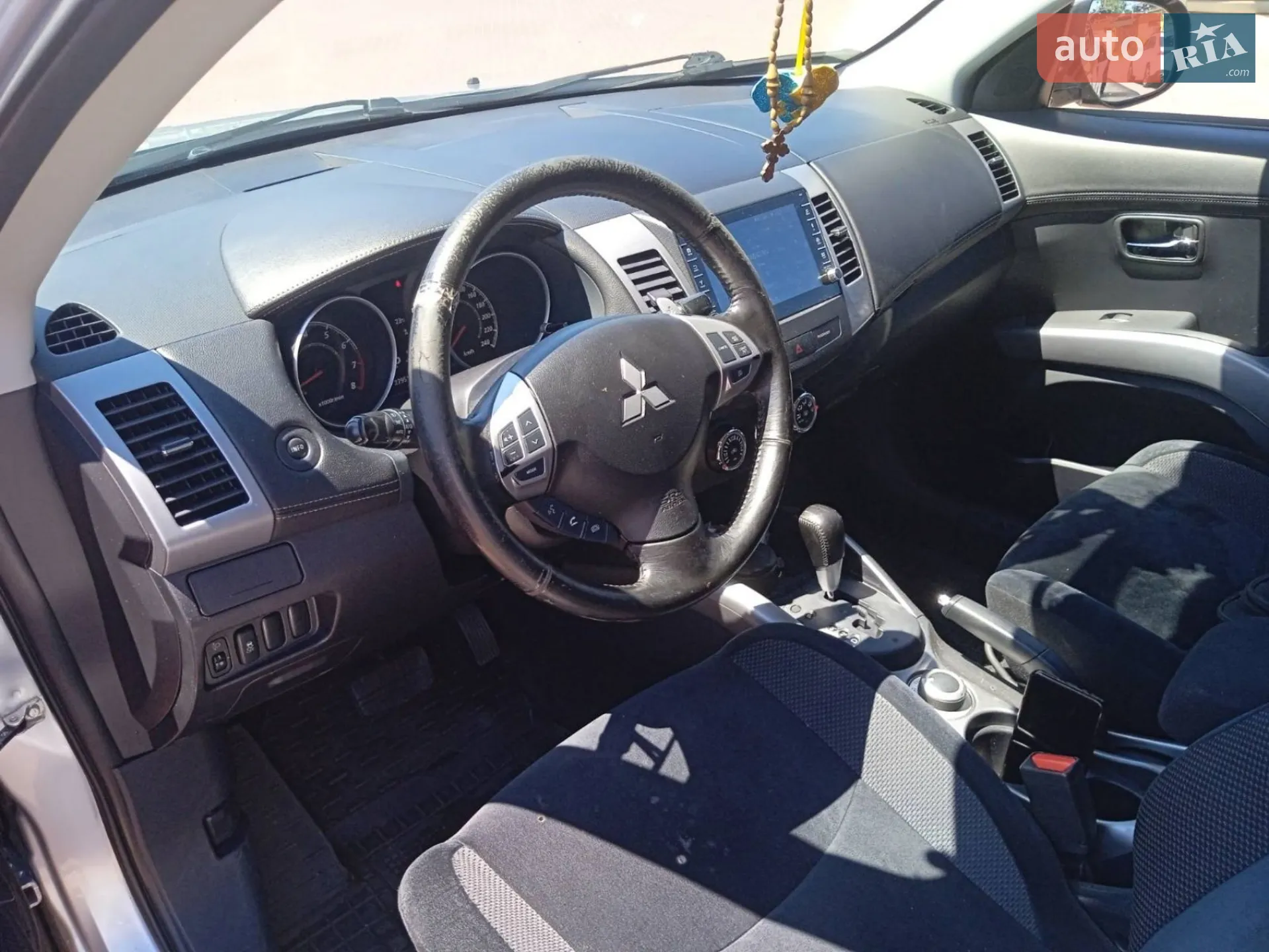 2011 Mitsubishi Outlander - мініатюра 10
