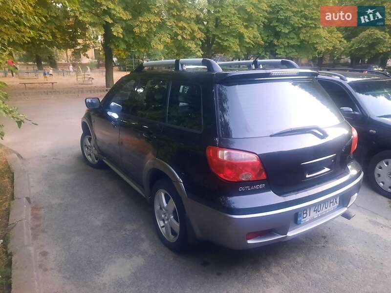 Позашляховик / Кросовер Mitsubishi Outlander 2006 в Кременчуці