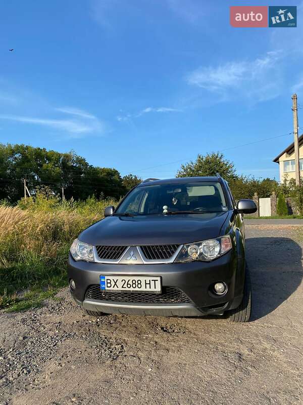 Позашляховик / Кросовер Mitsubishi Outlander 2008 в Хмельницькому