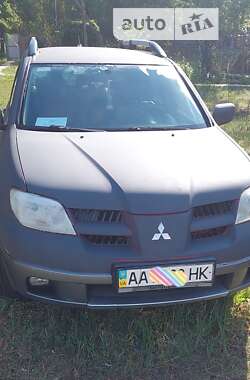 Позашляховик / Кросовер Mitsubishi Outlander 2006 в Києві