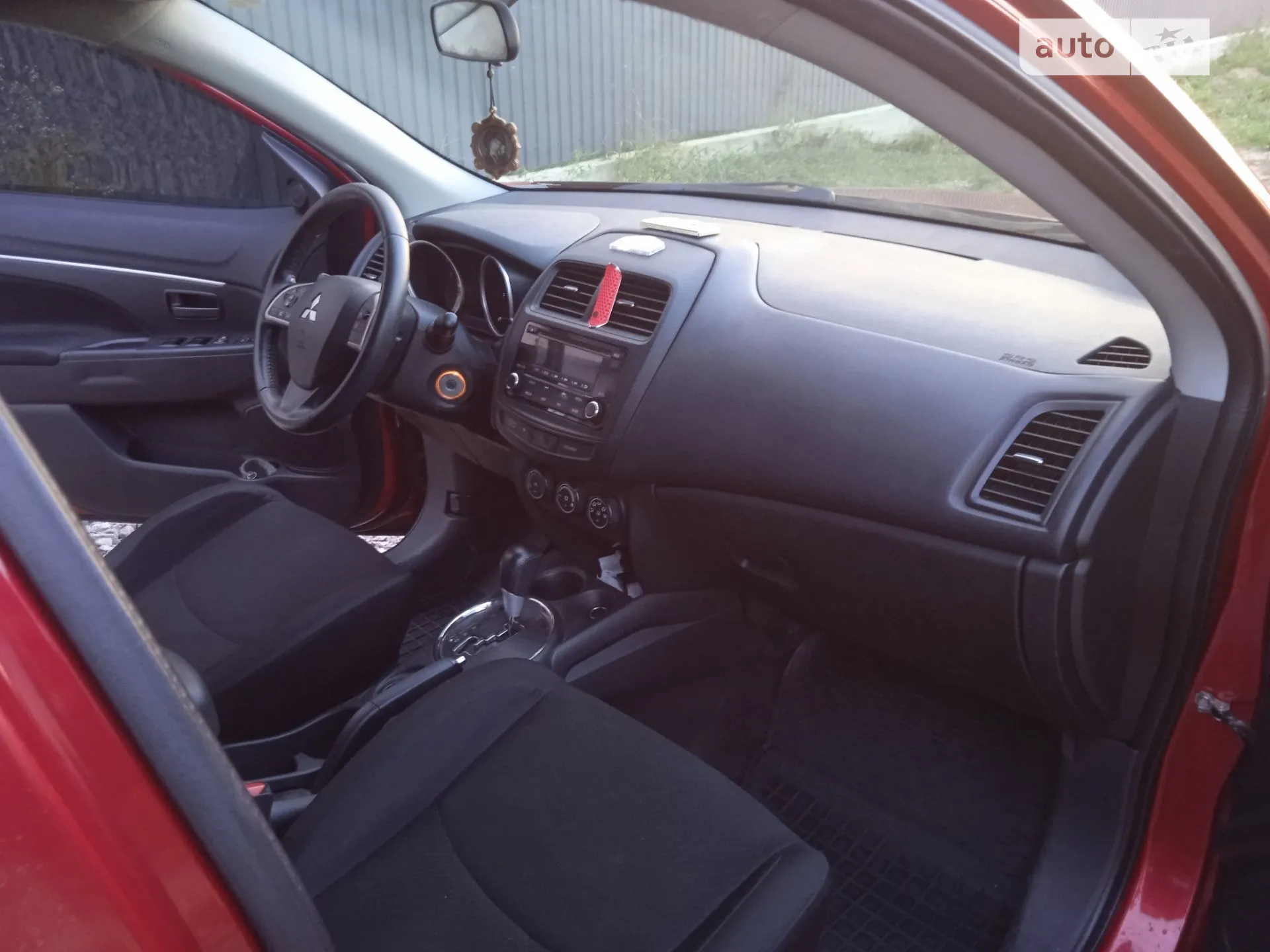 2014 Mitsubishi Outlander - мініатюра 11