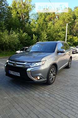 Внедорожник / Кроссовер Mitsubishi Outlander 2018 в Львове