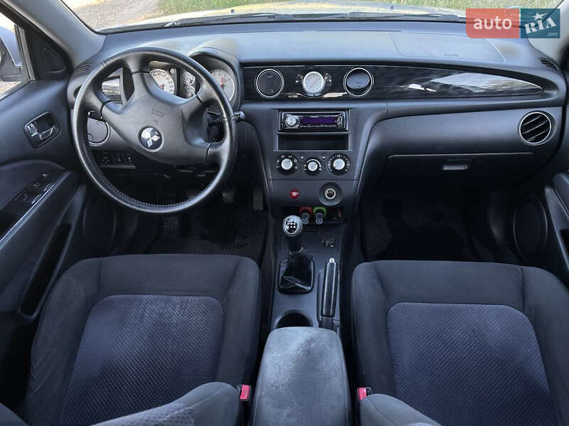 Внедорожник / Кроссовер Mitsubishi Outlander 2003 в Тернополе