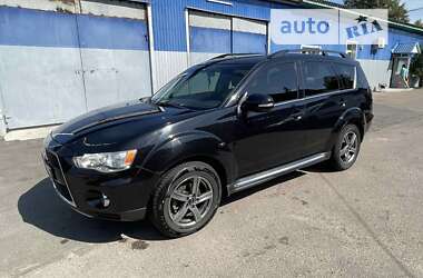 Внедорожник / Кроссовер Mitsubishi Outlander 2010 в Чернигове