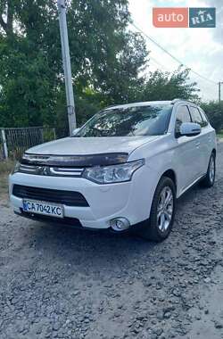 Mitsubishi Outlander 2012