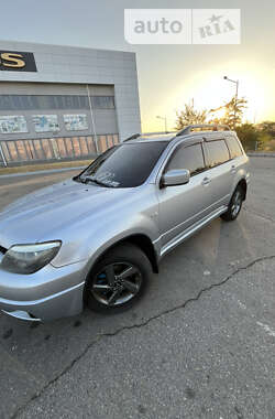 Позашляховик / Кросовер Mitsubishi Outlander 2003 в Запоріжжі