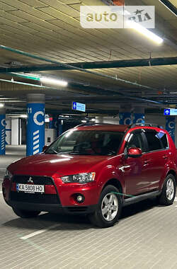 Mitsubishi Outlander 2010