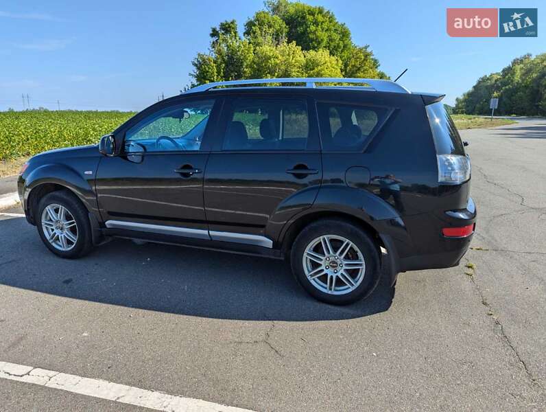 Внедорожник / Кроссовер Mitsubishi Outlander 2007 в Конотопе