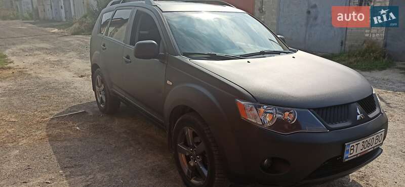 Внедорожник / Кроссовер Mitsubishi Outlander 2007 в Костополе