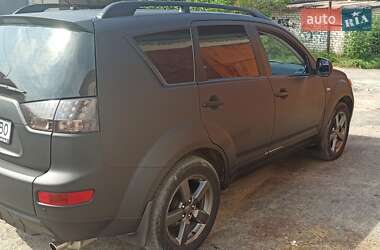 Позашляховик / Кросовер Mitsubishi Outlander 2007 в 
