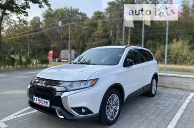 Внедорожник / Кроссовер Mitsubishi Outlander 2019 в Виннице