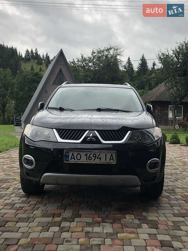 Позашляховик / Кросовер Mitsubishi Outlander 2007 в Міжгір'ї