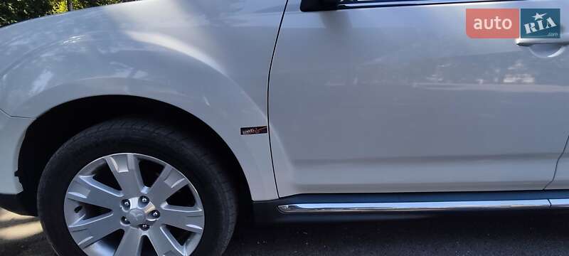 Позашляховик / Кросовер Mitsubishi Outlander 2011 в Сумах