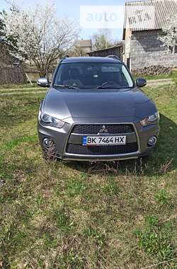 Позашляховик / Кросовер Mitsubishi Outlander 2011 в Костопілі