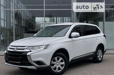 Mitsubishi Outlander 2017