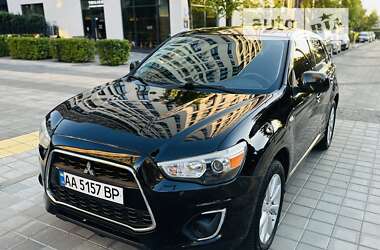 Внедорожник / Кроссовер Mitsubishi Outlander 2014 в Киеве