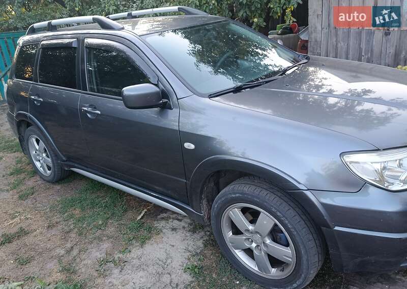 Позашляховик / Кросовер Mitsubishi Outlander 2008 в Переяславі