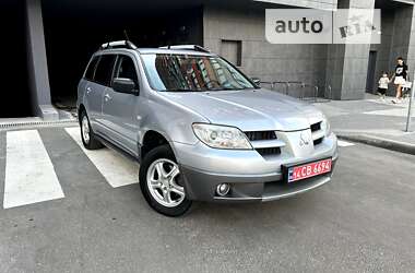 Позашляховик / Кросовер Mitsubishi Outlander 2007 в Києві