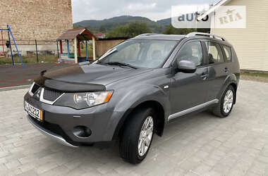 Внедорожник / Кроссовер Mitsubishi Outlander 2008 в Косове