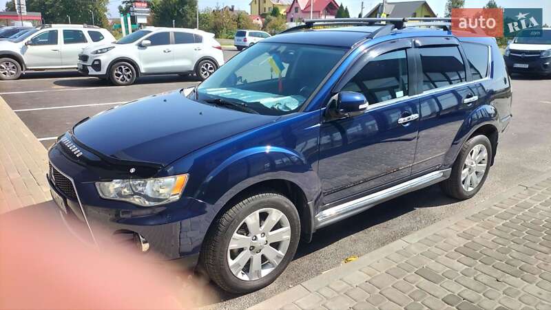 Внедорожник / Кроссовер Mitsubishi Outlander 2011 в Львове