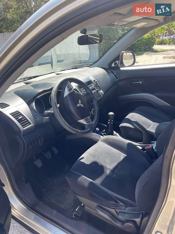 Позашляховик / Кросовер Mitsubishi Outlander 2006 в Золочеві
