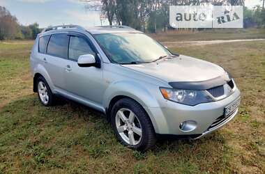 Внедорожник / Кроссовер Mitsubishi Outlander 2007 в Мене