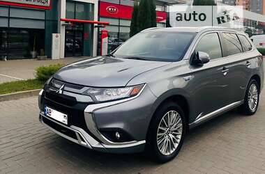 Внедорожник / Кроссовер Mitsubishi Outlander 2020 в Виннице