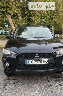 Позашляховик / Кросовер Mitsubishi Outlander 2011 в Хмельницькому