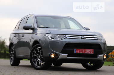 Внедорожник / Кроссовер Mitsubishi Outlander 2015 в Дрогобыче