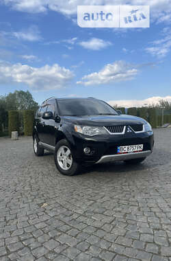 Позашляховик / Кросовер Mitsubishi Outlander 2008 в Жовкві