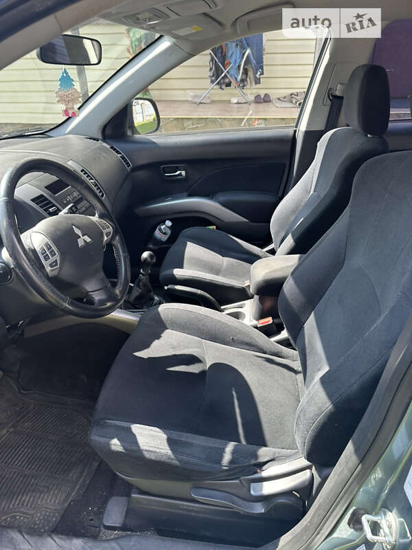 Внедорожник / Кроссовер Mitsubishi Outlander 2008 в Березному фото 4 Внедорожник / Кроссовер Mitsubishi Outlander 2008 в Березному