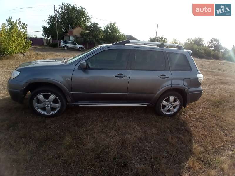 Внедорожник / Кроссовер Mitsubishi Outlander 2008 в Изюме фото 3 Внедорожник / Кроссовер Mitsubishi Outlander 2008 в Изюме