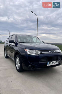 Mitsubishi Outlander 2013